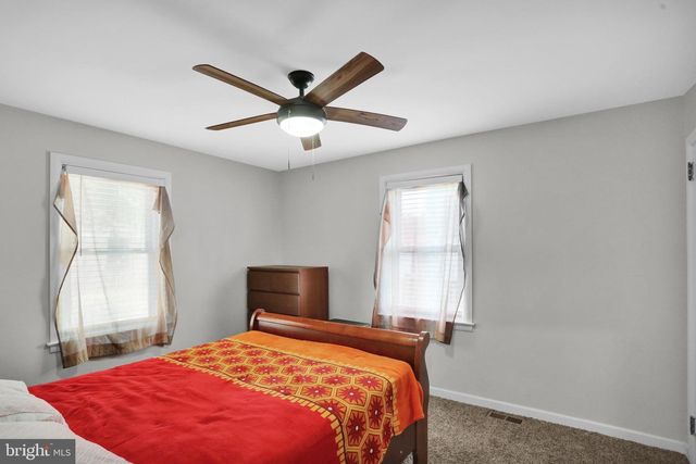 425 CENTRE ST, Reading, PA 19605