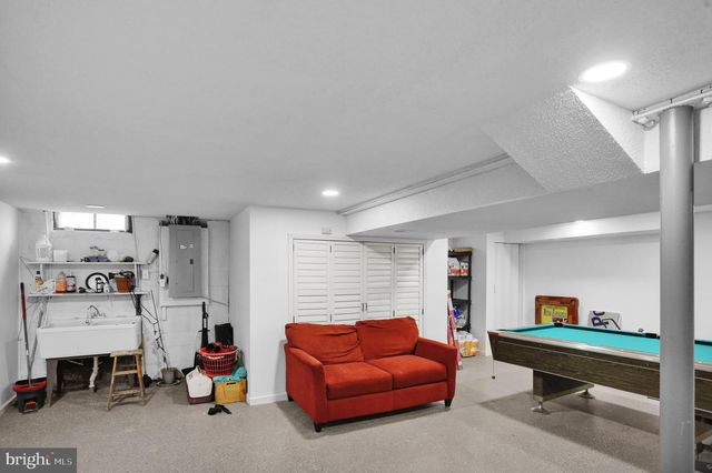 425 CENTRE ST, Reading, PA 19605
