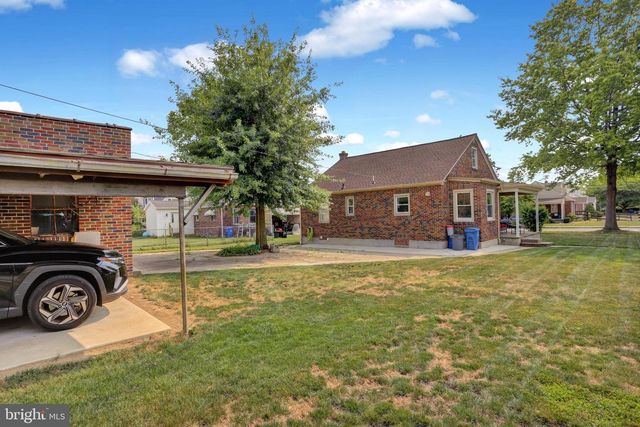 425 CENTRE ST, Reading, PA 19605