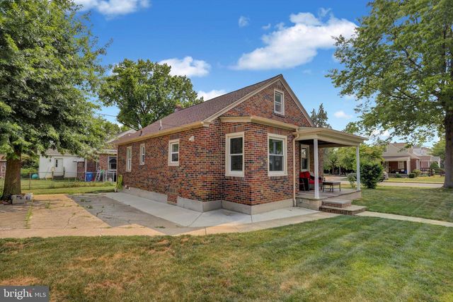 425 CENTRE ST, Reading, PA 19605