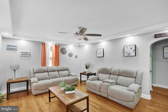 425 CENTRE ST, Reading, PA 19605