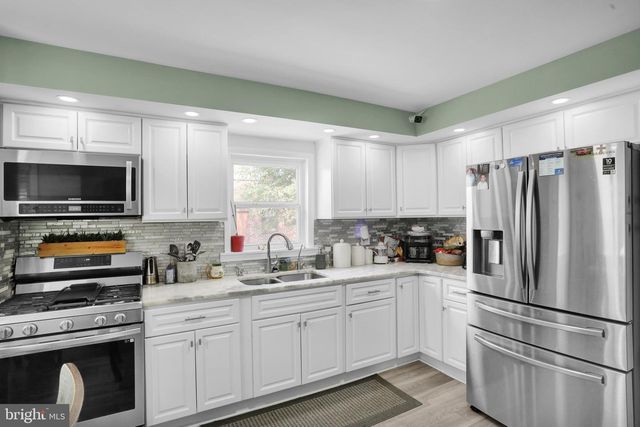 425 CENTRE ST, Reading, PA 19605