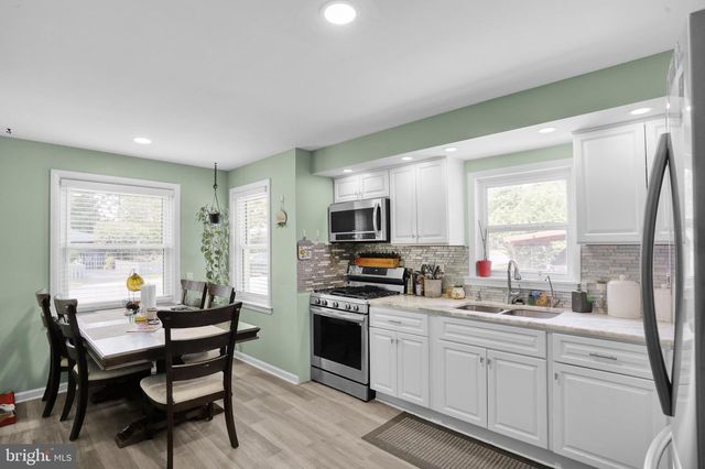 425 CENTRE ST, Reading, PA 19605