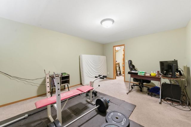 9437 W Ryan St, Wichita, KS 67205