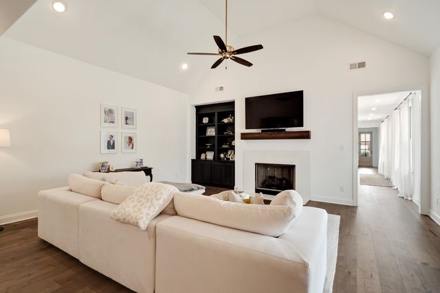 964 COLLIERVILLE ARLINGTON RD, Collierville, TN 38017