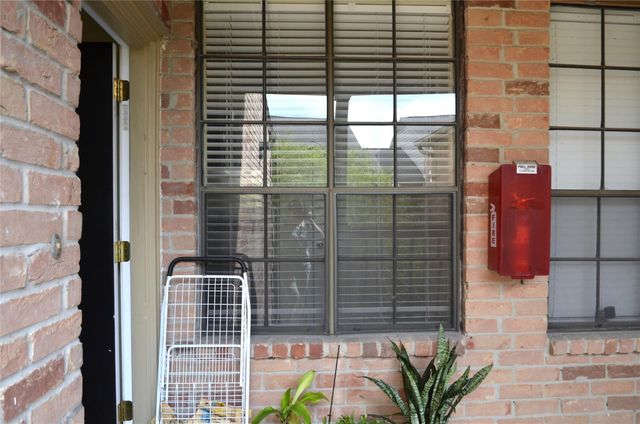 2255 Braeswood Park Drive 296, Houston, TX 77030