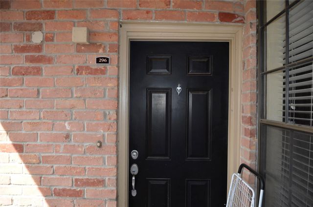 2255 Braeswood Park Drive 296, Houston, TX 77030