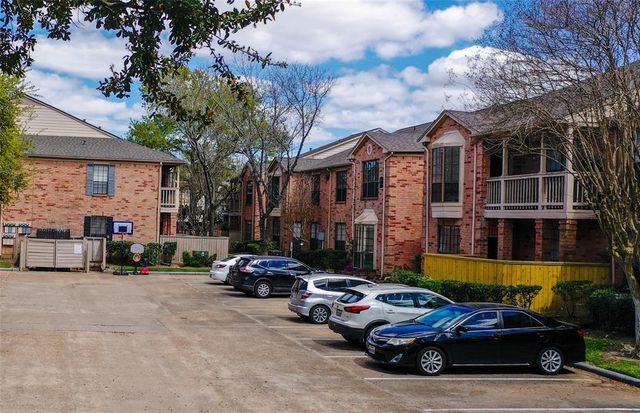 2255 Braeswood Park Drive 296, Houston, TX 77030