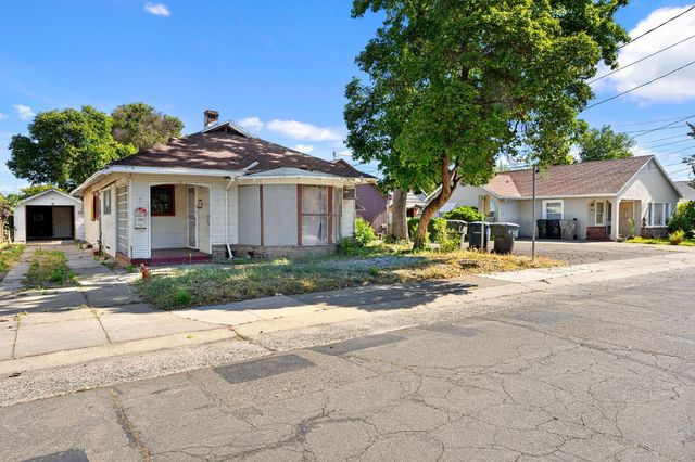 2133 Perkins Way, Sacramento, CA 95818