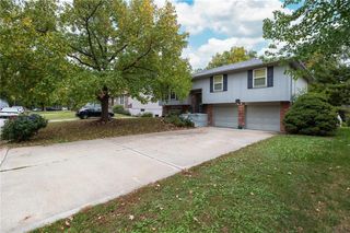 2961 Iva Drive, Independence, MO 64057