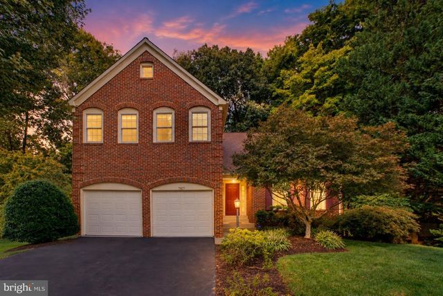 7827 BELLEFLOWER DR, Springfield, VA 22152