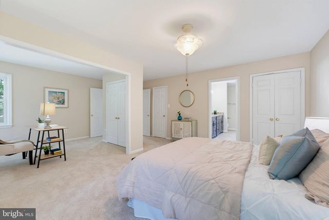 7827 BELLEFLOWER DR, Springfield, VA 22152