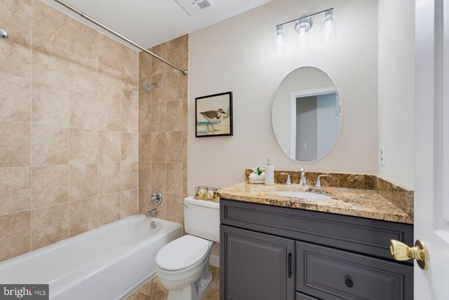 7827 BELLEFLOWER DR, Springfield, VA 22152