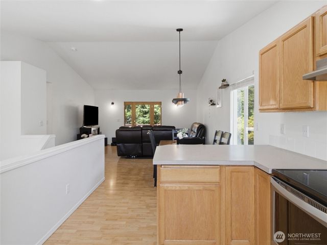 15658 91st Way SE, Yelm, WA 98597