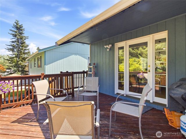 15658 91st Way SE, Yelm, WA 98597