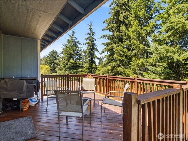 15658 91st Way SE, Yelm, WA 98597