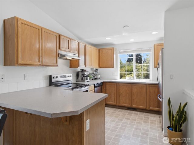 15658 91st Way SE, Yelm, WA 98597