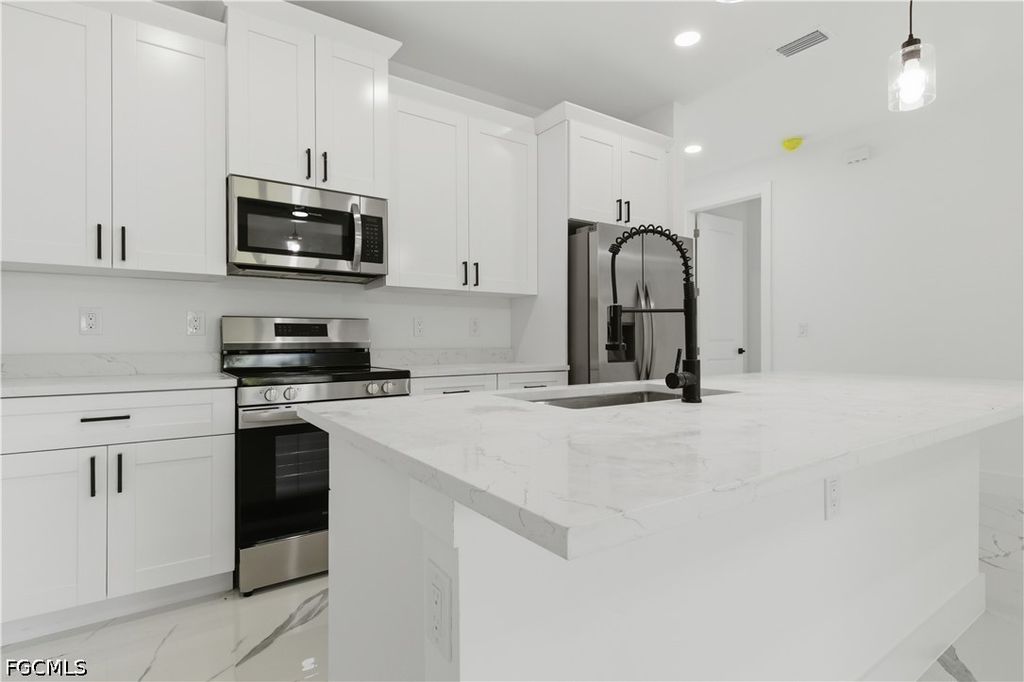 4787 Golfview BLVD, Lehigh Acres, FL 33973