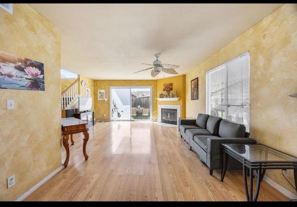 Image 5 of property listing at 20667 Blossom, Hayward, CA 94541