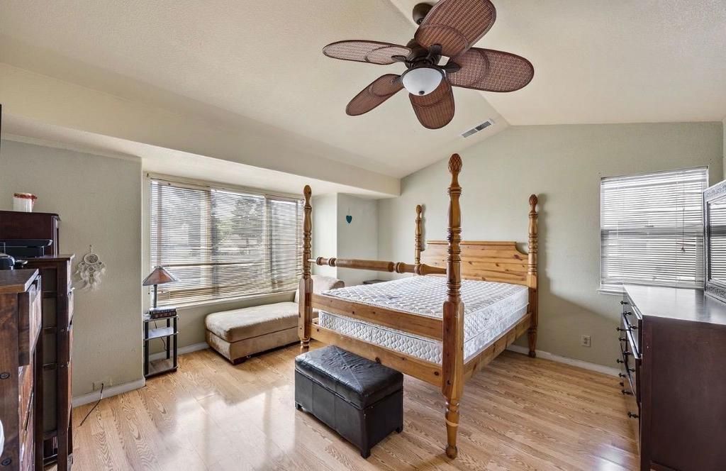 Image 8 of property listing at 20667 Blossom, Hayward, CA 94541