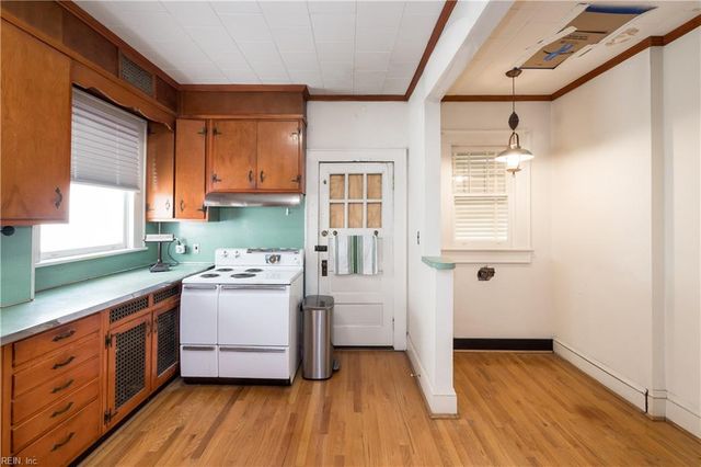 1411 Huntington CRES, Norfolk, VA 23509