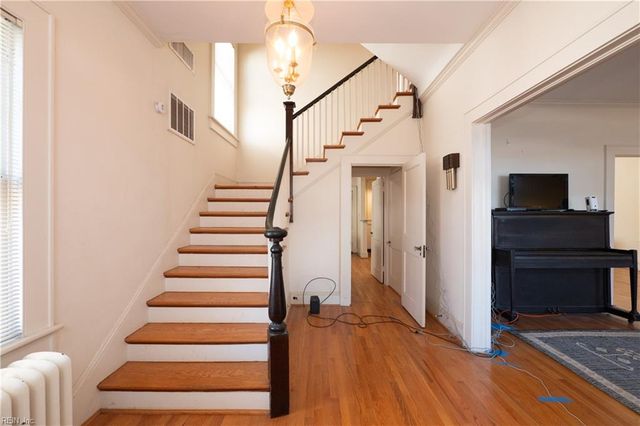 1411 Huntington CRES, Norfolk, VA 23509