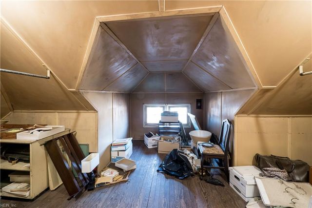 1411 Huntington CRES, Norfolk, VA 23509