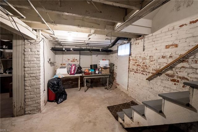 1411 Huntington CRES, Norfolk, VA 23509