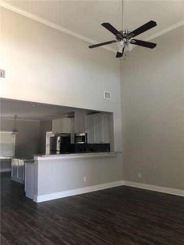 122 Waverly Drive, Bryan, TX 77801