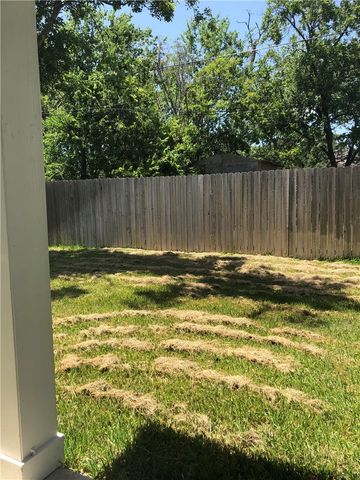 122 Waverly Drive, Bryan, TX 77801