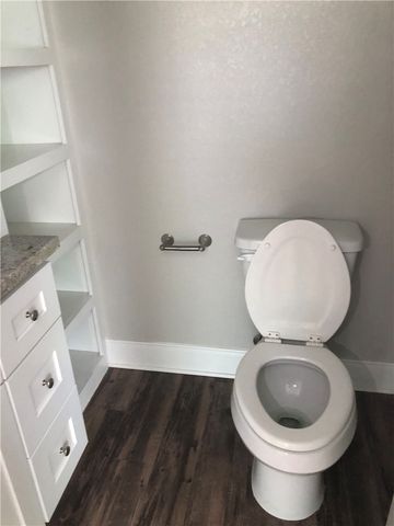 122 Waverly Drive, Bryan, TX 77801