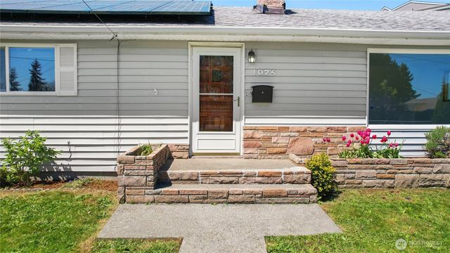 1074 Walnut Street, Bremerton, WA 98310