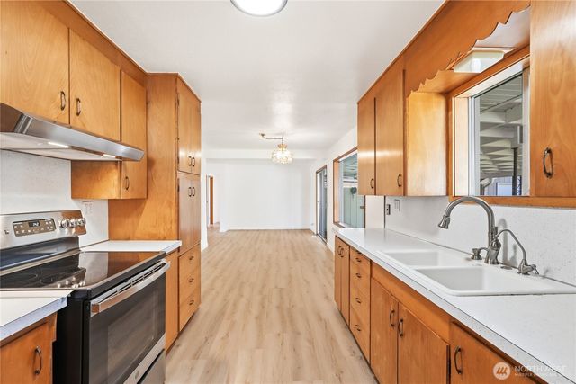 1074 Walnut Street, Bremerton, WA 98310