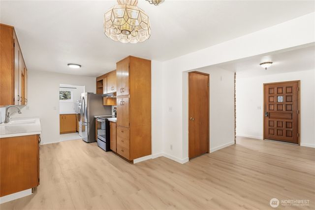1074 Walnut Street, Bremerton, WA 98310