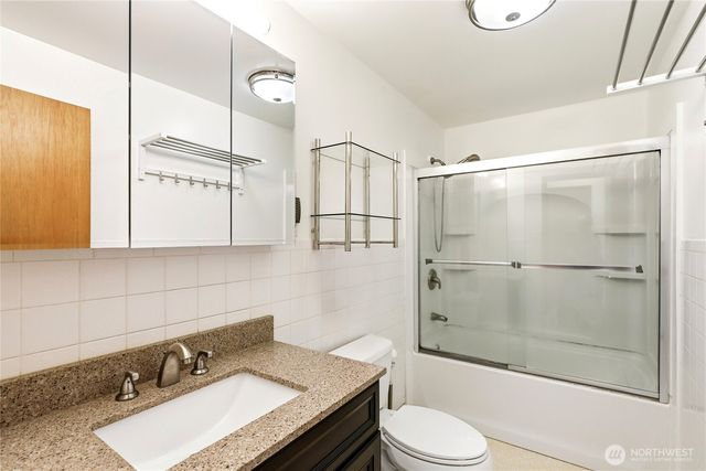 1074 Walnut Street, Bremerton, WA 98310