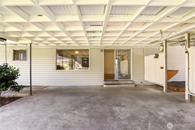 1074 Walnut Street, Bremerton, WA 98310