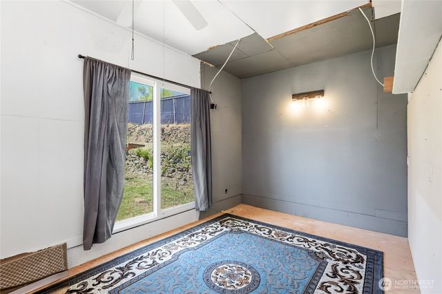 1074 Walnut Street, Bremerton, WA 98310