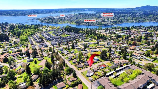 1074 Walnut Street, Bremerton, WA 98310
