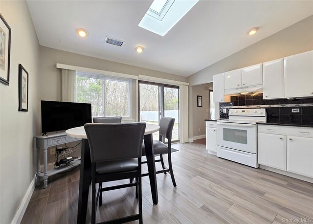 771 Waverly Avenue, Holtsville, NY 11742