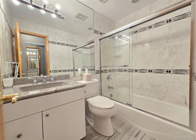 771 Waverly Avenue, Holtsville, NY 11742