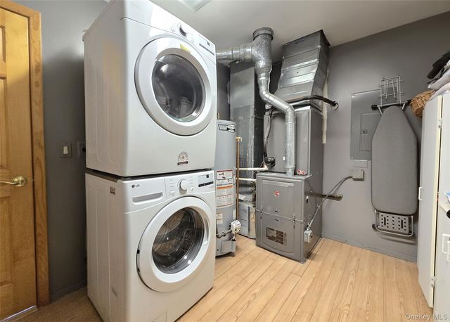 771 Waverly Avenue, Holtsville, NY 11742