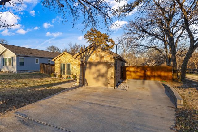 4406 Fernwood Avenue, Dallas, TX 75216