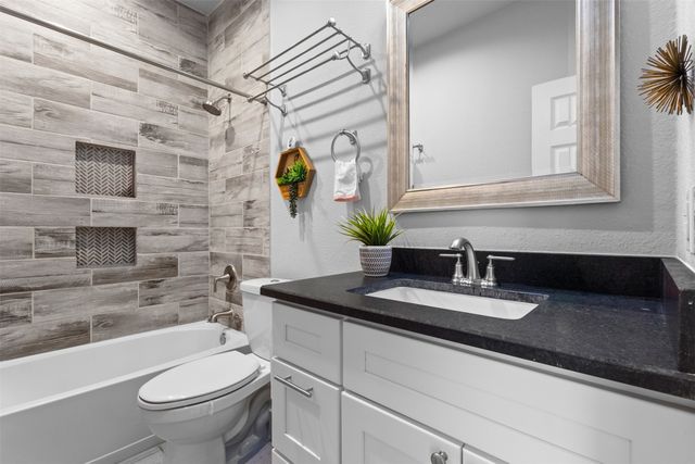 4406 Fernwood Avenue, Dallas, TX 75216