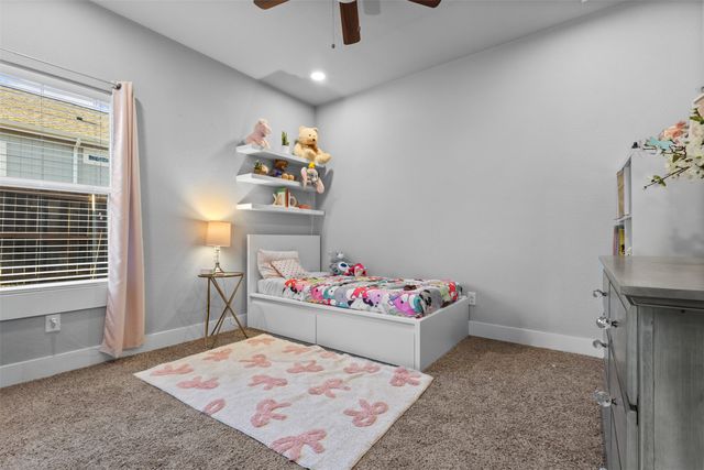 4406 Fernwood Avenue, Dallas, TX 75216