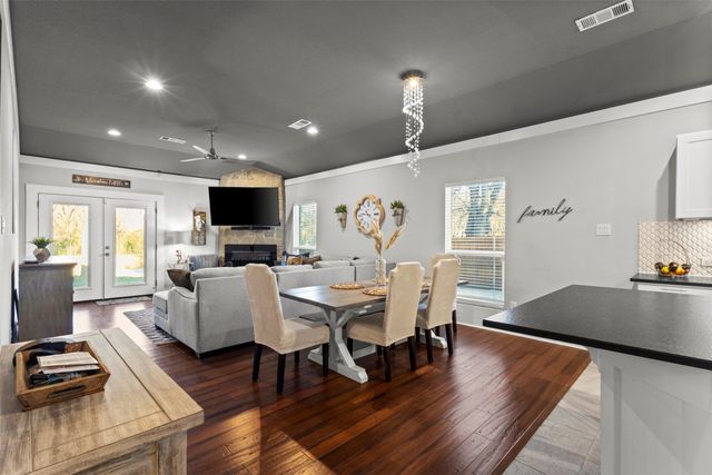 4406 Fernwood Avenue, Dallas, TX 75216