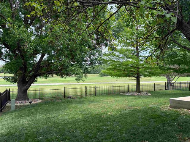 2816 N Tallgrass, Wichita, KS 67226