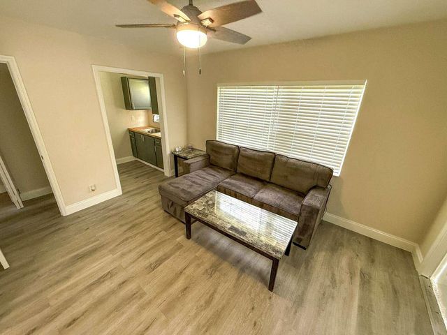 1001 S FEDERAL Highway, Lake Worth Beach, FL 33460