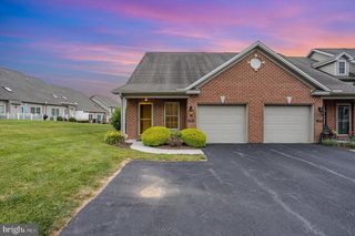 5060 CAMBRIDGE BLVD, Mechanicsburg, PA 17050