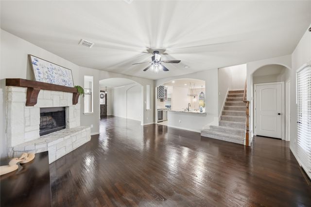 4500 Lakeside Hollow Street, Fort Worth, TX 76262