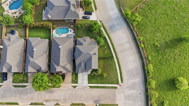 4500 Lakeside Hollow Street, Fort Worth, TX 76262